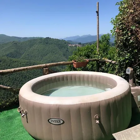 Home Holidays Crasciana, Con Terrazza Vista Sulle Alpi Apuane. Exterior photo