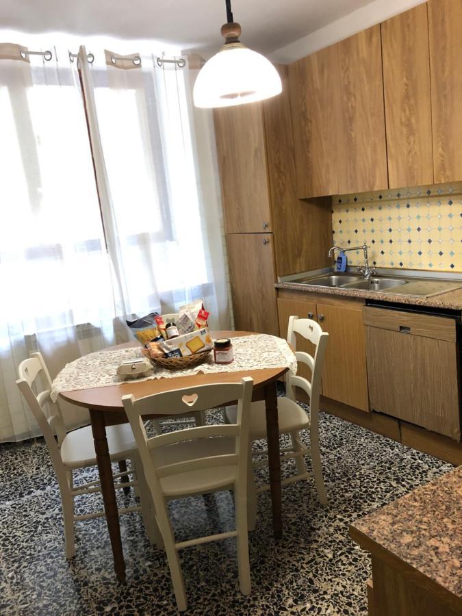 Holidays Crasciana, Con Terrazza Vista Sulle Alpi Apuane. Holiday home *