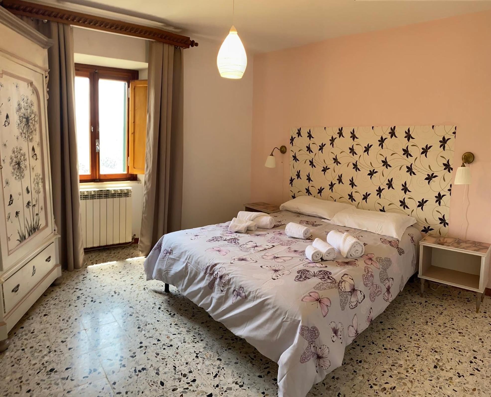 Holidays Crasciana, Con Terrazza Vista Sulle Alpi Apuane. Holiday home *